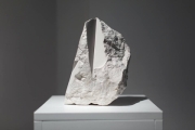 Darren Harvey-Regan, 12. Chalk #1, 2014
Carved chalk/Gesso scolpito
12x24x13 cm

Foto di Dania Gennai